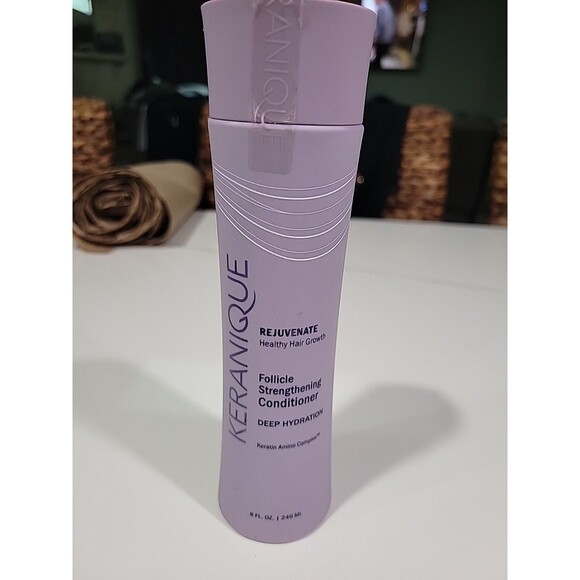 Keranique Deep Hydration Follicle Strengthening Conditioner 8 Oz - Picture 1 of 6